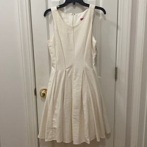 Cream colored dress by Amanda Williamson zippered back absolutely beautiful on